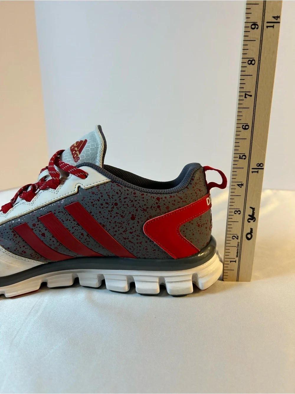 adidas MI Men’s Athletic Running Jogging Shoes Red White Gray Size 11.5